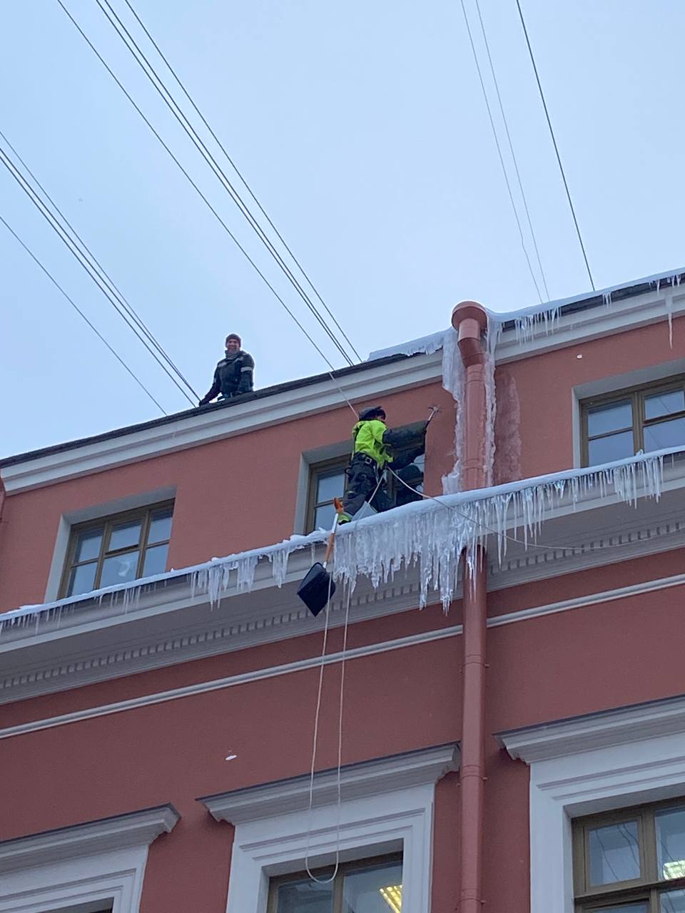 Уборка снега и наледи